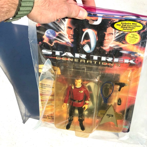 NWT Vintage 1994 Star Trek Captain Kirk Action Figure - Picture 11 of 16